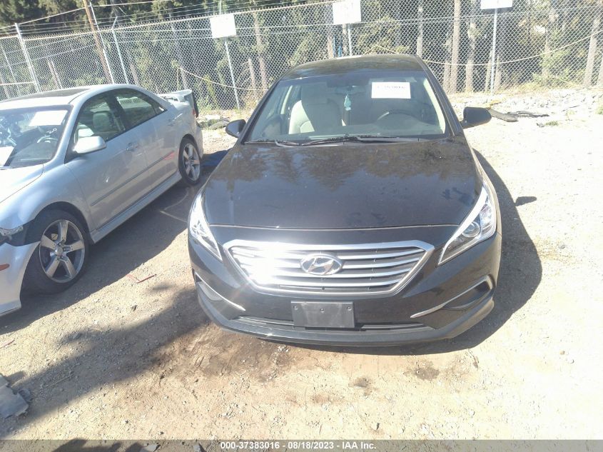 2017 HYUNDAI SONATA SE - 5NPE24AF2HH480681