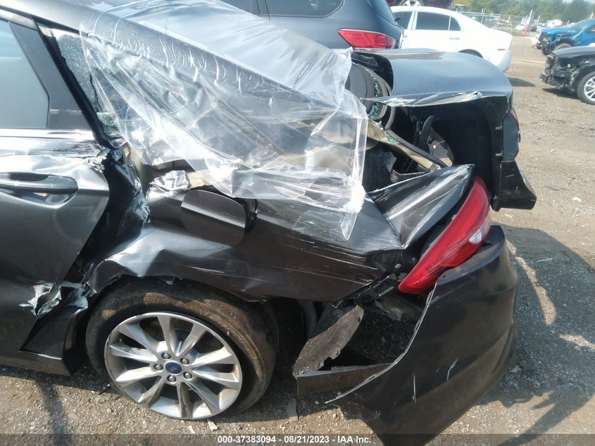 VIN 3FA6P0HD5HR249554 2017 FORD FUSION SE