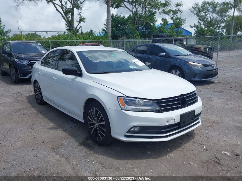 2016 VOLKSWAGEN JETTA SEDAN 1.8T SPORT - 3VWD17AJXGM334779