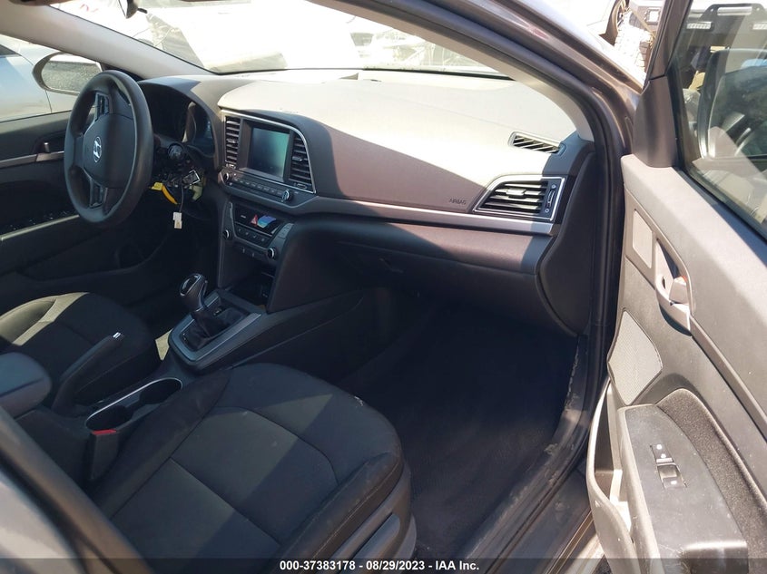 VIN 5NPD84LF7JH287228 2018 HYUNDAI ELANTRA SEL
