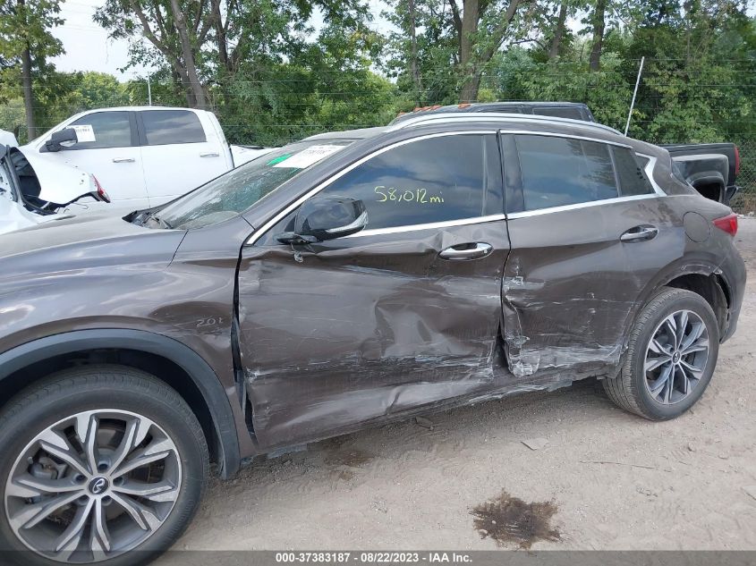2018 INFINITI QX30 PREMIUM SJKCH5CR3JA047898