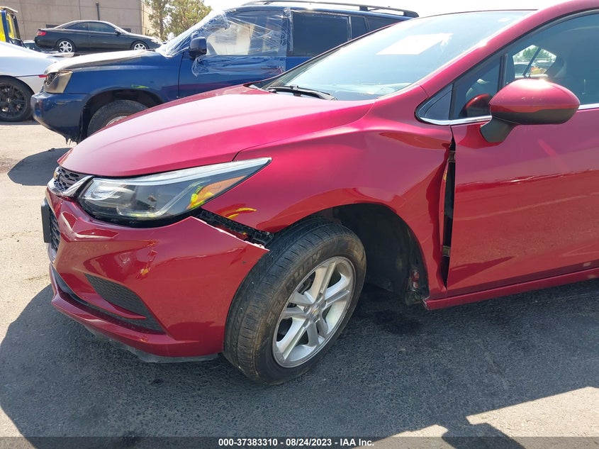 VIN 3G1BE6SM4JS579249 2018 CHEVROLET CRUZE LT