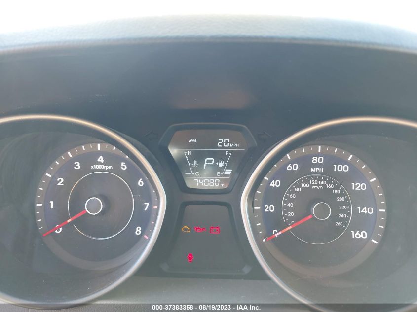 2015 HYUNDAI ELANTRA SE - 5NPDH4AE5FH623122