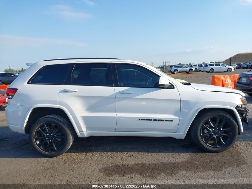 VIN 1C4RJFAG3JC121981 2018 JEEP GRAND CHEROKEE ALTITUDE