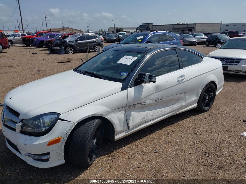 2013 MERCEDES-BENZ C-CLASS C 250 - WDDGJ4HB4DG103420