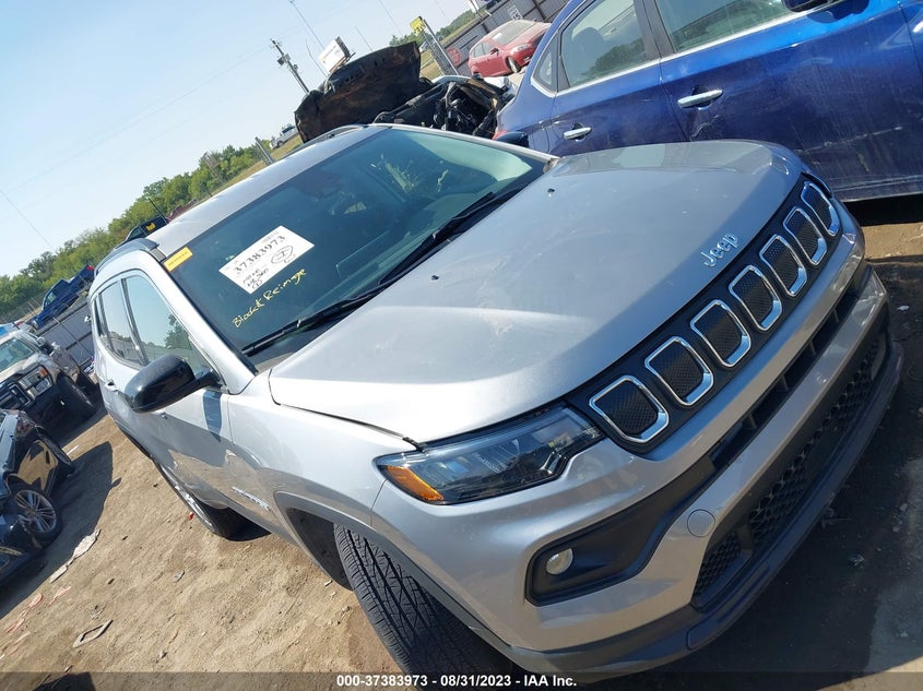 VIN 3C4NJDBB2NT217486 2022 JEEP COMPASS LATITUDE