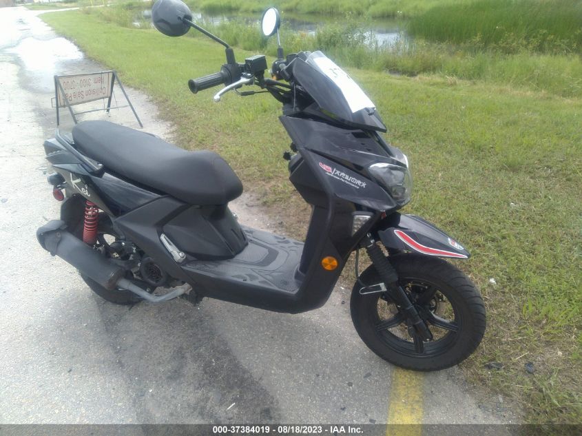 H0DTAEFR8PX032417 TQVC SCOOTER 2023