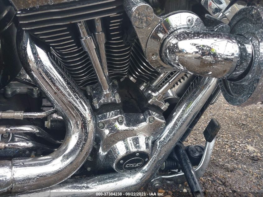 2015 HARLEY-DAVIDSON FXSB BREAKOUT 1HD1BFV18FB033455