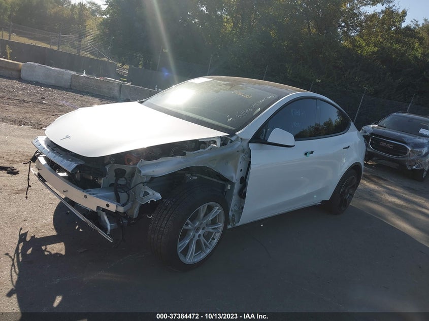 VIN 7SAYGDEE1NA010233 2022 TESLA MODEL Y LONG RANGE
