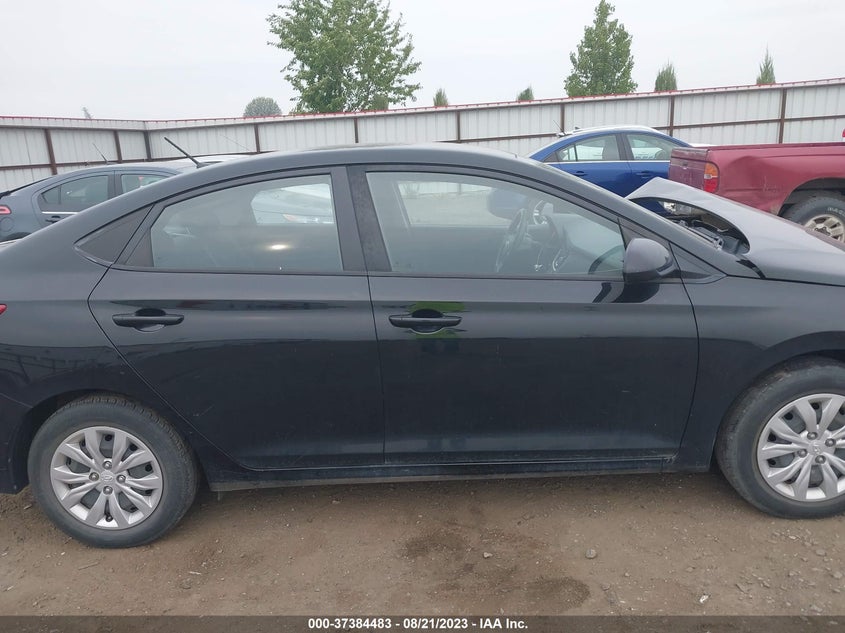 VIN 3KPC24A31KE085318 2019 HYUNDAI ACCENT SE