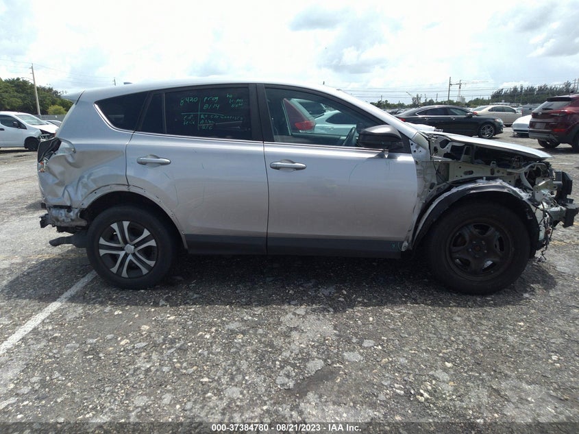 VIN 2T3ZFREV2JW467691 2018 TOYOTA RAV4 LE