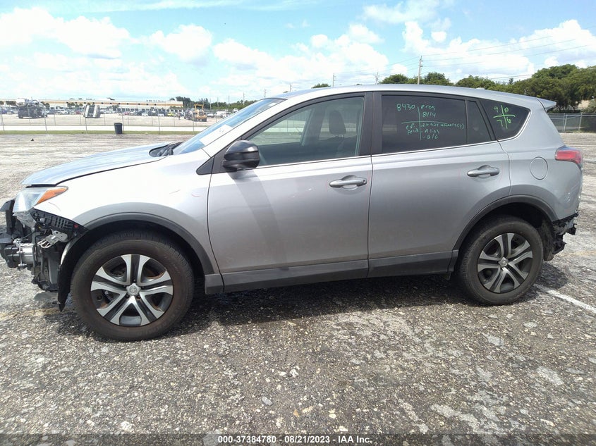 VIN 2T3ZFREV2JW467691 2018 TOYOTA RAV4 LE