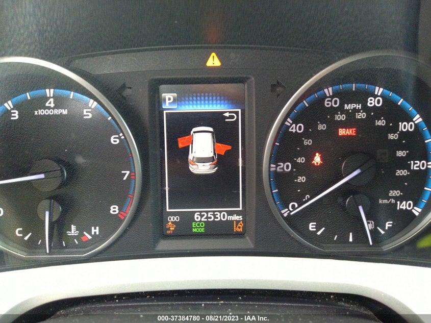 VIN 2T3ZFREV2JW467691 2018 TOYOTA RAV4 LE