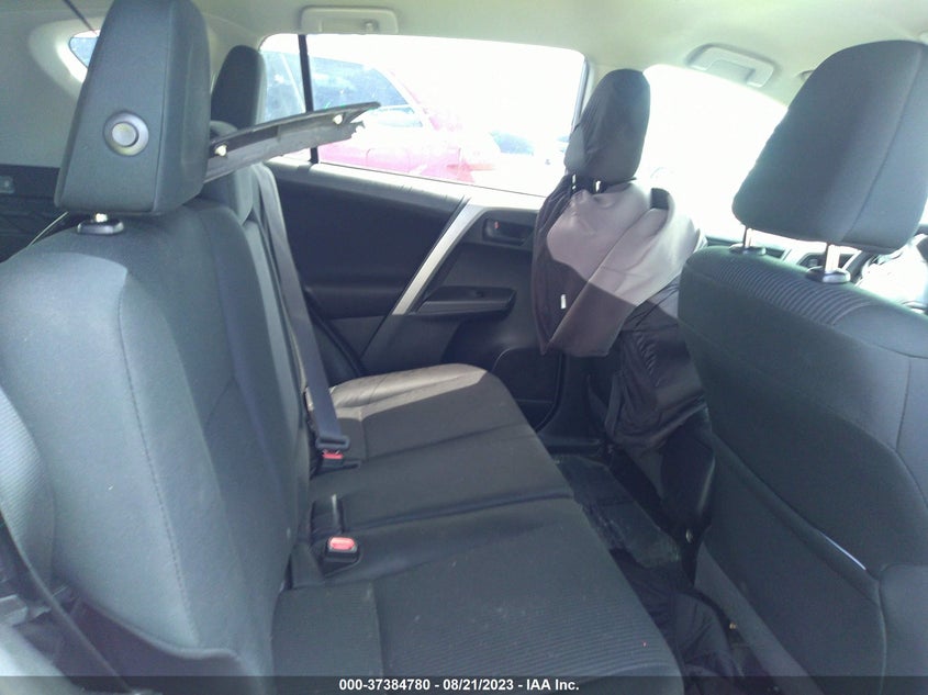 VIN 2T3ZFREV2JW467691 2018 TOYOTA RAV4 LE