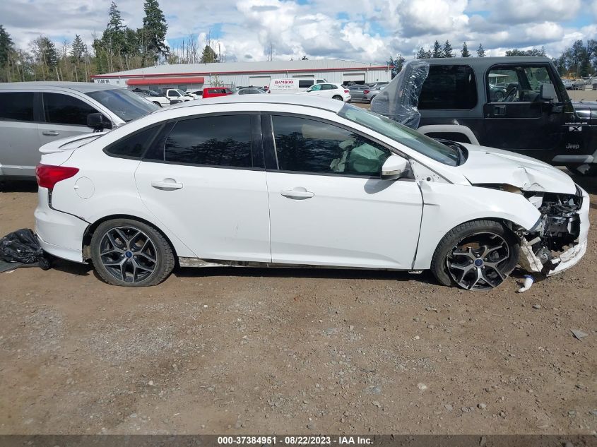 2016 FORD FOCUS SE - 1FADP3F29GL276327