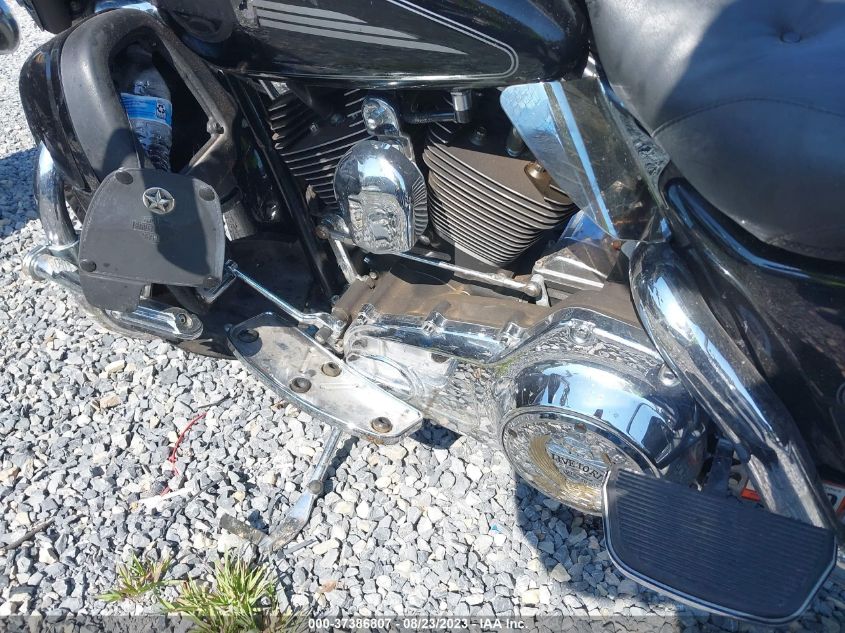 2007 HARLEY-DAVIDSON FLHTCUI - 1HD1FC4157Y725322