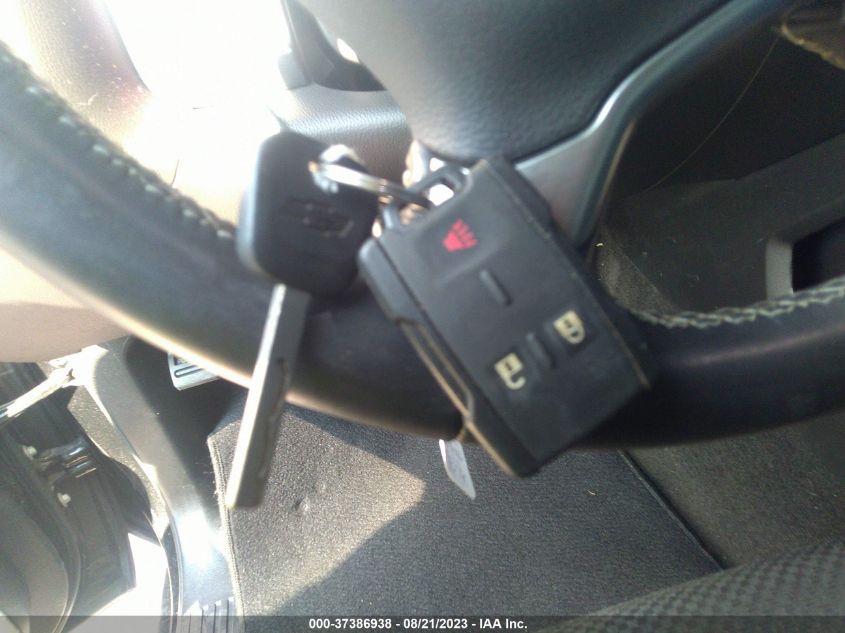 2018 CHEVROLET SILVERADO 1500 LT - 1GCUKREC0JF114078