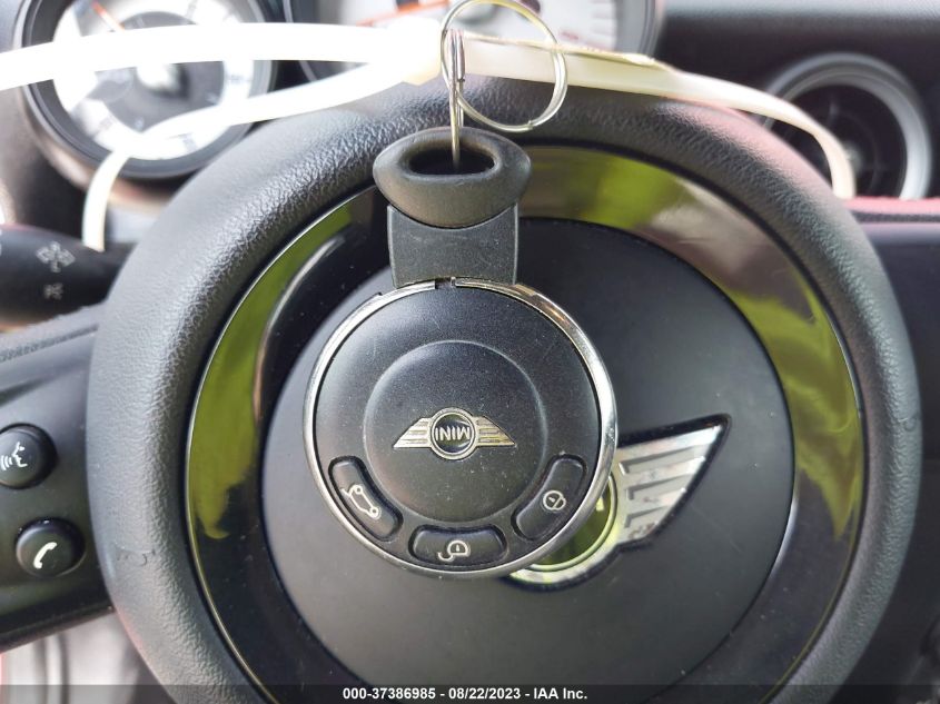 2013 MINI COOPER CONVERTIBLE - WMWZN3C5XDT568937