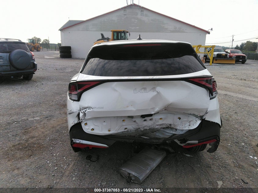 VIN: KNDPU3AF9P7033670 2023 KIA SPORTAGE LX