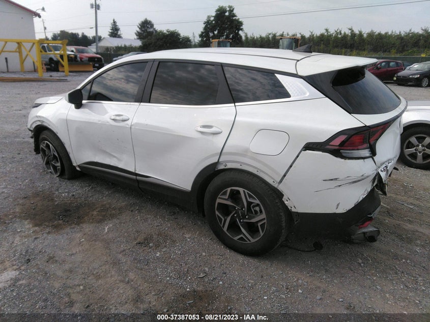 VIN: KNDPU3AF9P7033670 2023 KIA SPORTAGE LX