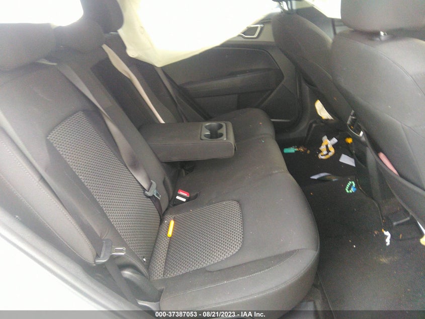 VIN: KNDPU3AF9P7033670 2023 KIA SPORTAGE LX