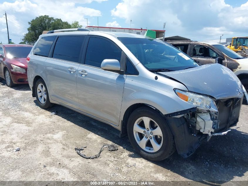 2013 TOYOTA SIENNA LE - 5TDKK3DC4DS356589