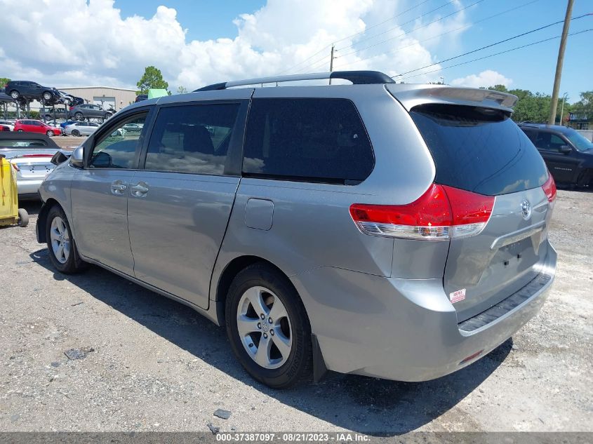 2013 TOYOTA SIENNA LE - 5TDKK3DC4DS356589