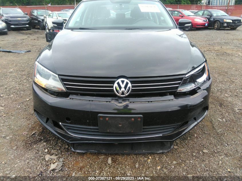 2013 VOLKSWAGEN JETTA SEDAN SE - 3VWDP7AJ6DM354781