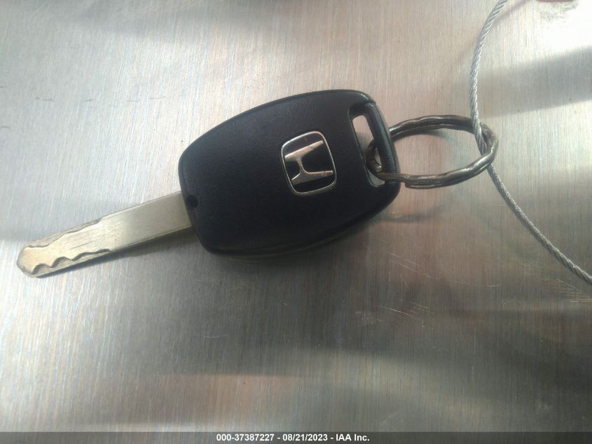 2013 HONDA CIVIC SDN LX - 2HGFB2F57DH509072