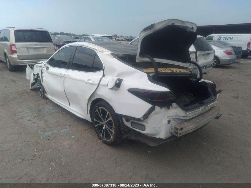 2018 TOYOTA CAMRY LE/SE/XLE/L - 4T1B11HKXJU673790