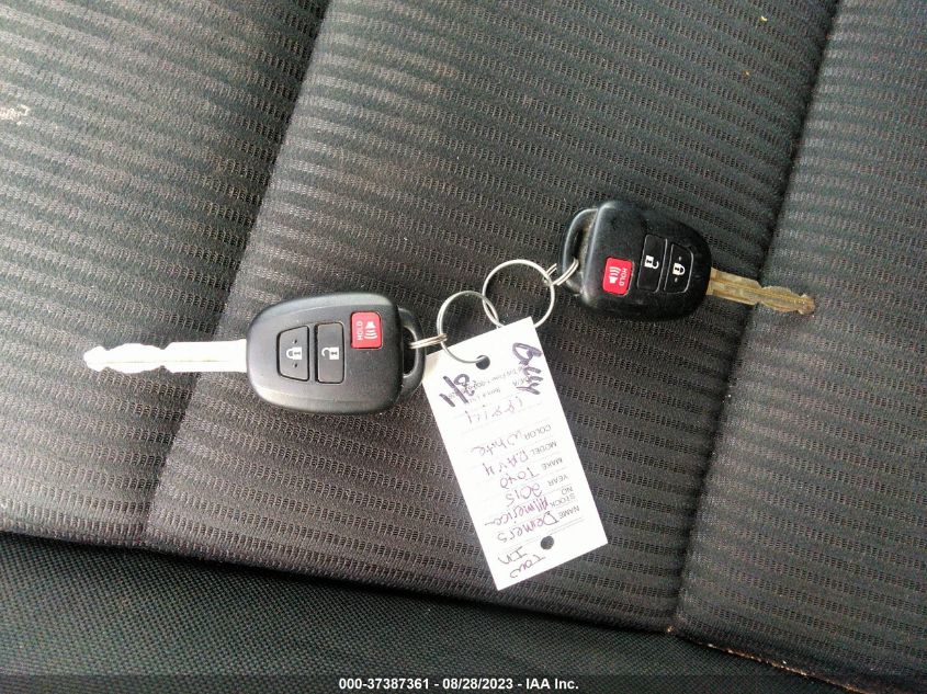 2015 TOYOTA RAV4 LE - JTMBFREV8FJ036683