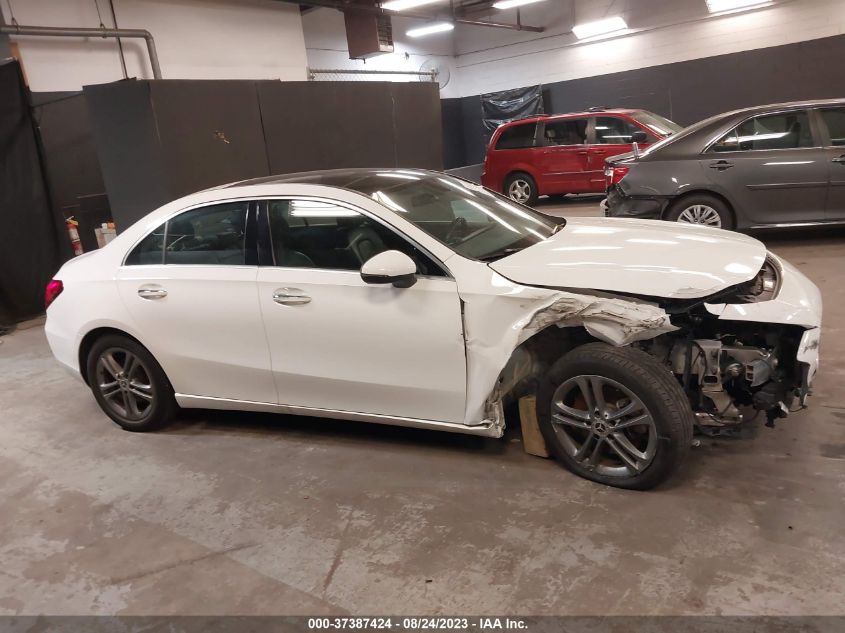 2020 MERCEDES-BENZ A-CLASS A 220 - W1K3G4FB8LJ235789