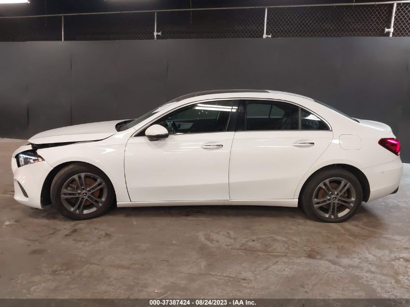2020 MERCEDES-BENZ A-CLASS A 220 - W1K3G4FB8LJ235789