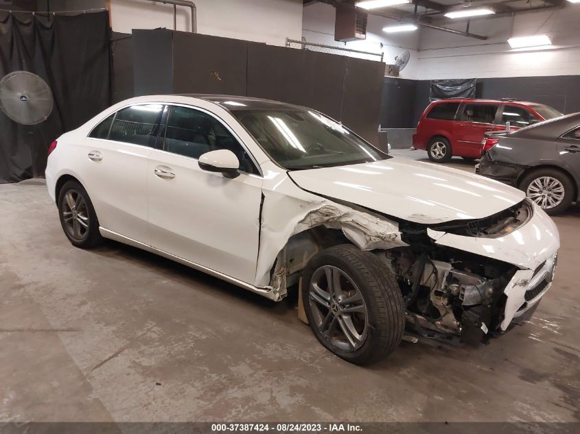 2020 MERCEDES-BENZ A-CLASS A 220 - W1K3G4FB8LJ235789