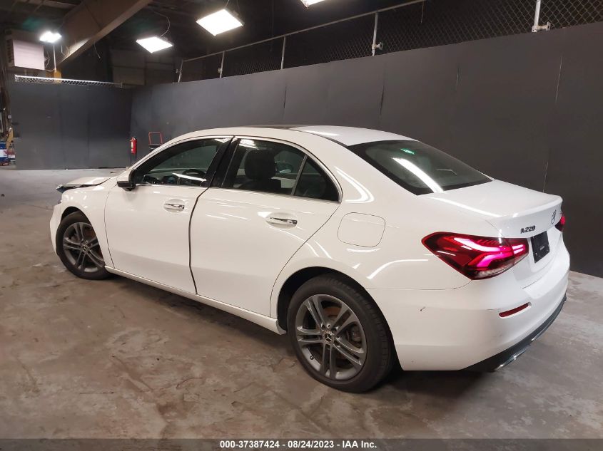 2020 MERCEDES-BENZ A-CLASS A 220 - W1K3G4FB8LJ235789