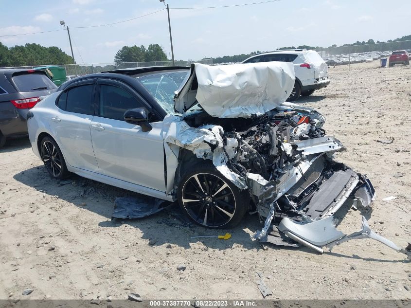 2020 TOYOTA CAMRY XSE - 4T1K61AK5LU375808