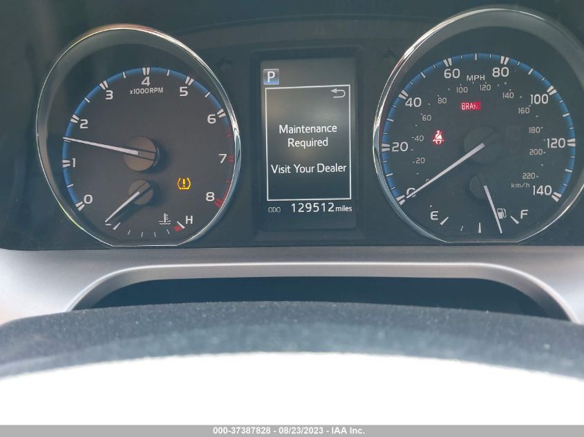 2016 TOYOTA RAV4 XLE - JTMWFREVXGD085434