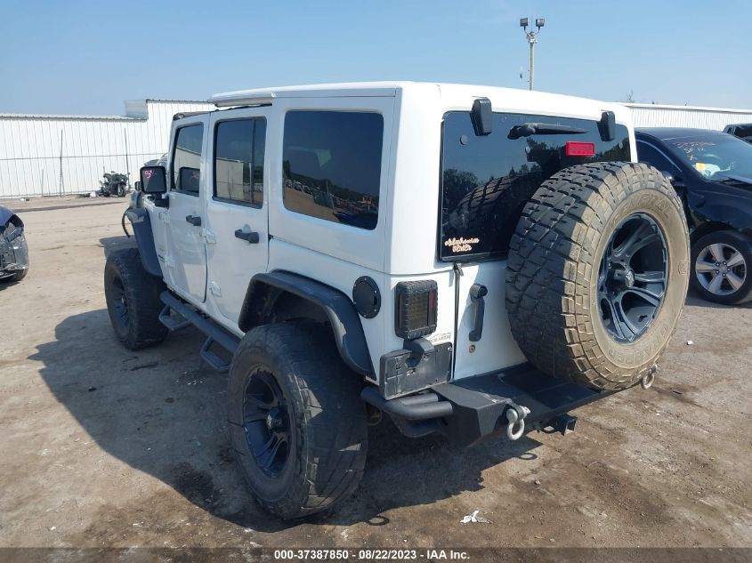2015 JEEP WRANGLER UNLIMITED SAHARA - 1C4BJWEG2FL732832