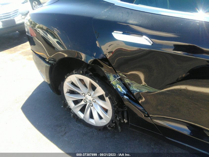 2017 TESLA MODEL S 60/75 - 5YJSA1E10HF215226