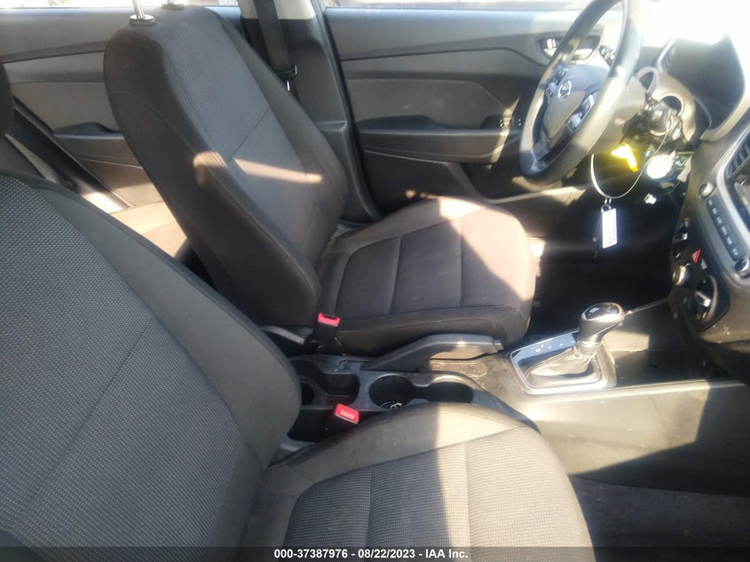 VIN 3KPC24A33KE045175 2019 HYUNDAI ACCENT SE