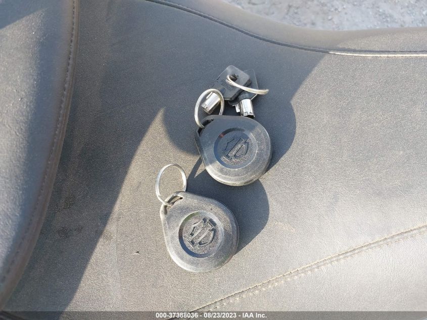 2016 HARLEY-DAVIDSON FLHXS STREET GLIDE SPECIAL - 1HD1KRM3XGB621914