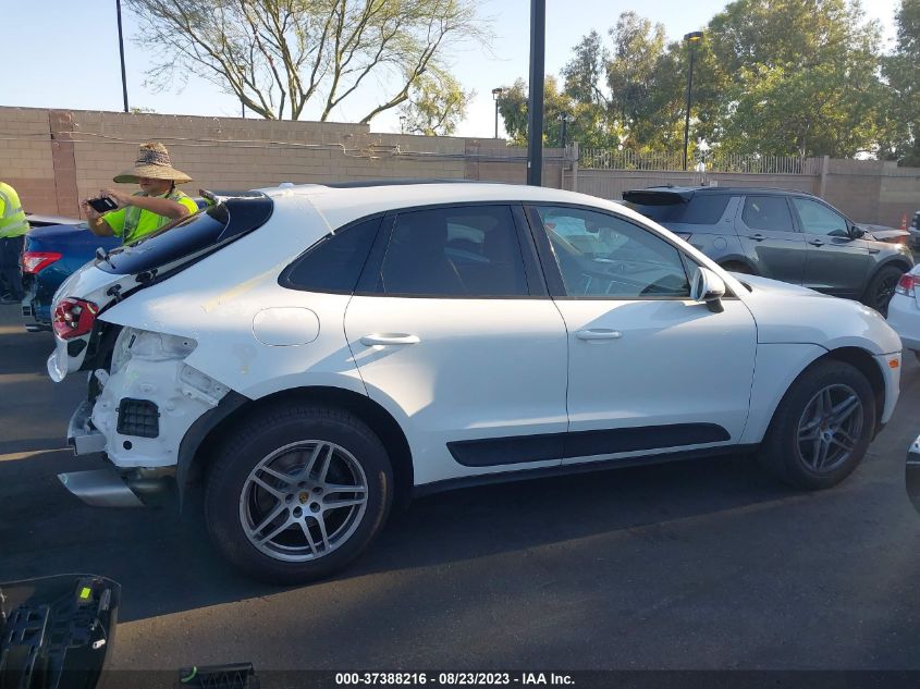 2017 PORSCHE MACAN - WP1AA2A55HLB80740