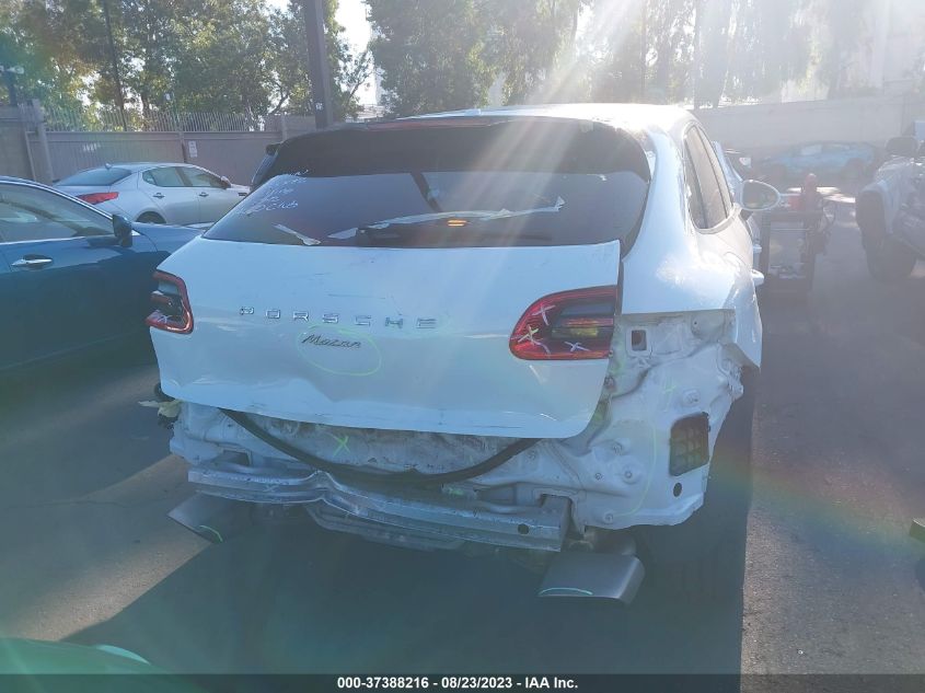 2017 PORSCHE MACAN - WP1AA2A55HLB80740