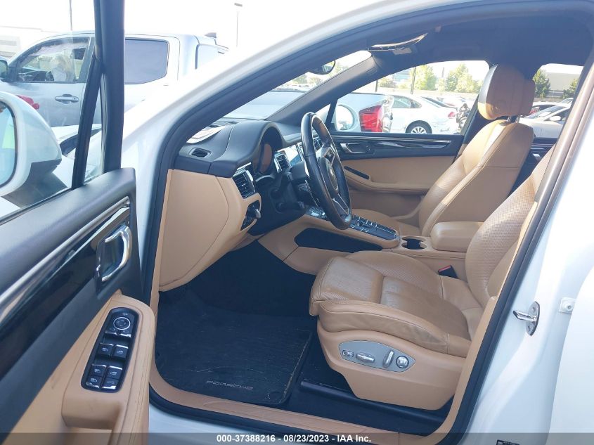 2017 PORSCHE MACAN - WP1AA2A55HLB80740