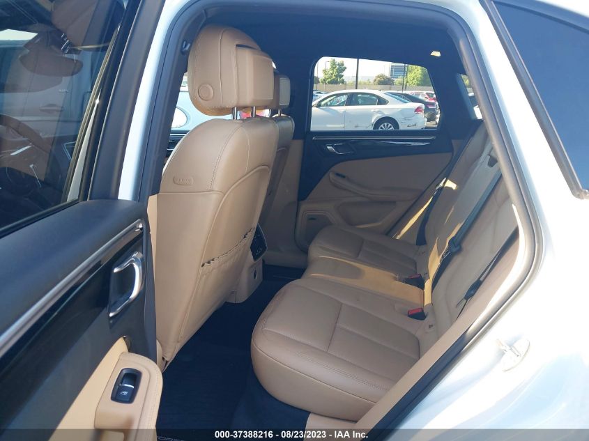 2017 PORSCHE MACAN - WP1AA2A55HLB80740