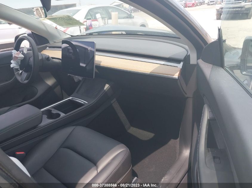 2021 TESLA MODEL Y LONG RANGE - 5YJYGDEE7MF264558