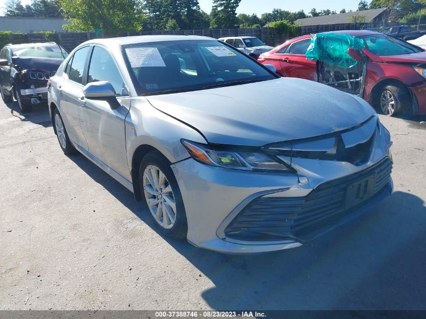 2022 TOYOTA CAMRY LE - 4T1C11AK8NU644390
