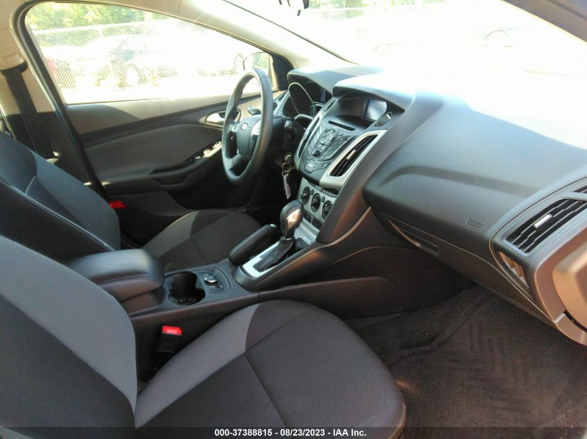 2014 FORD FOCUS SE - 1FADP3K27EL172082