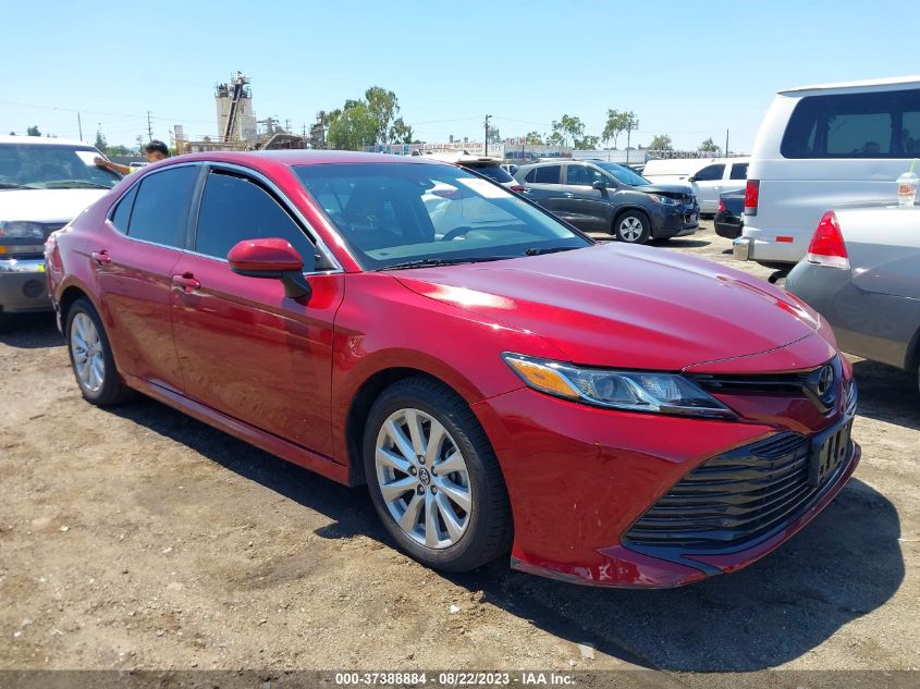 2018 TOYOTA CAMRY LE/SE/XLE/L - 4T1B11HK8JU625401