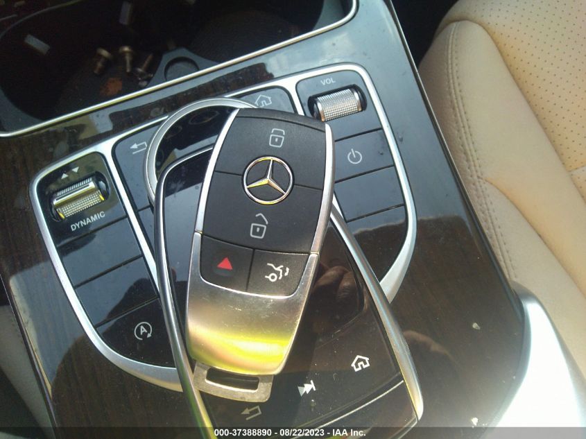 2019 MERCEDES-BENZ C-CLASS C 300 - 55SWF8EB6KU305295